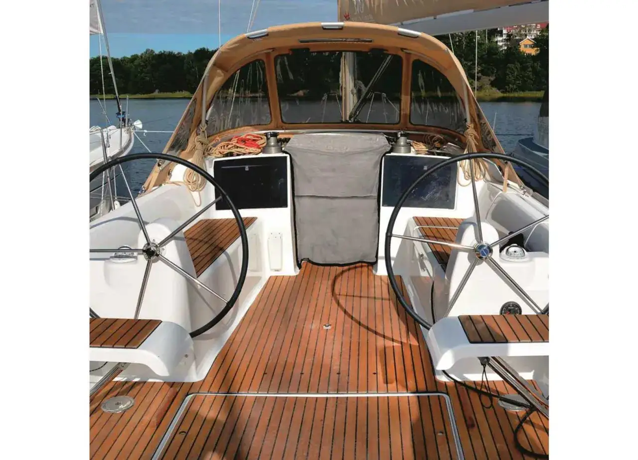 Boccaporto nautico - Guida completa: tipi, usi e differenze